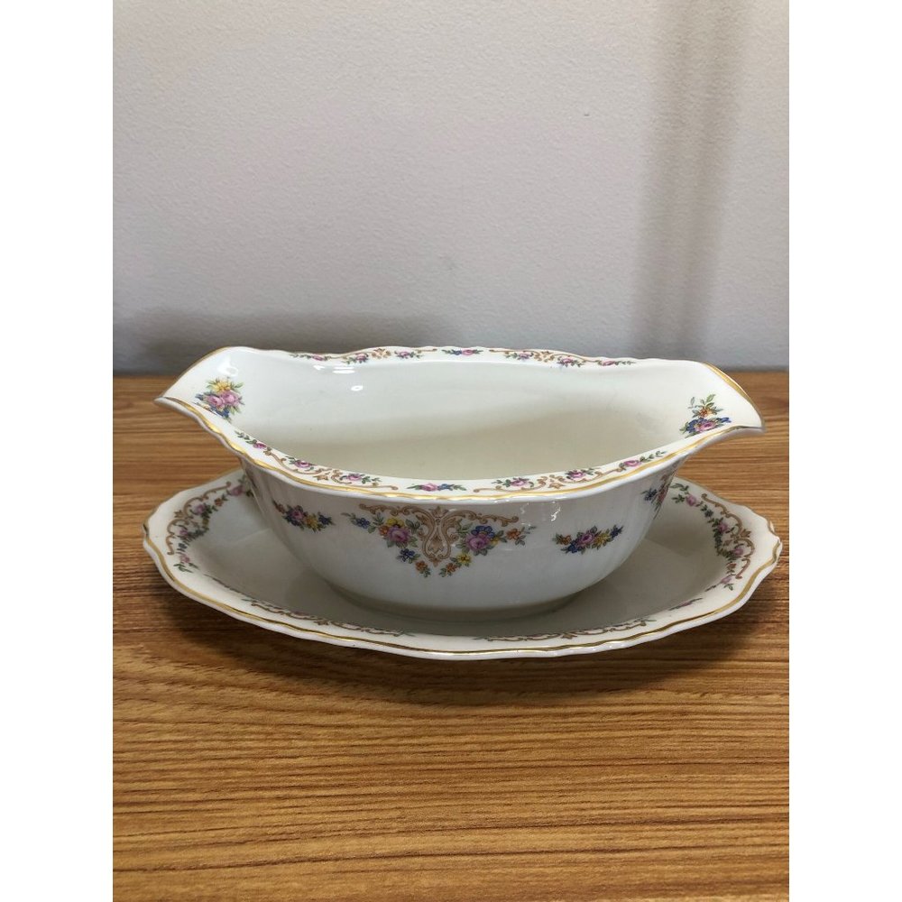 Syracuse China Federal Shape GRAVY / SAUCE BOAT with UNDER PLATE VTG